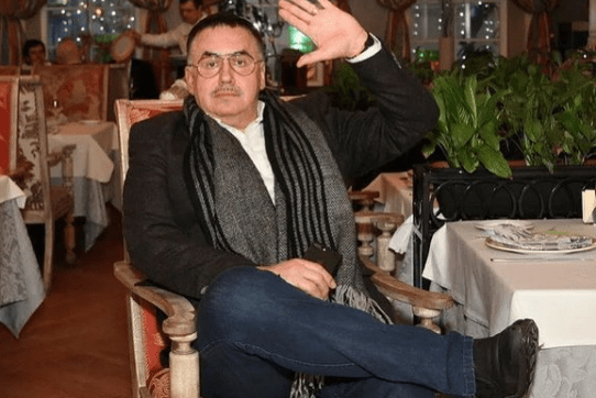 «Вдовой взял, вдовой оставишь»: Садальский высказался о разводе Федосеевой-Шукшиной и Алибасова